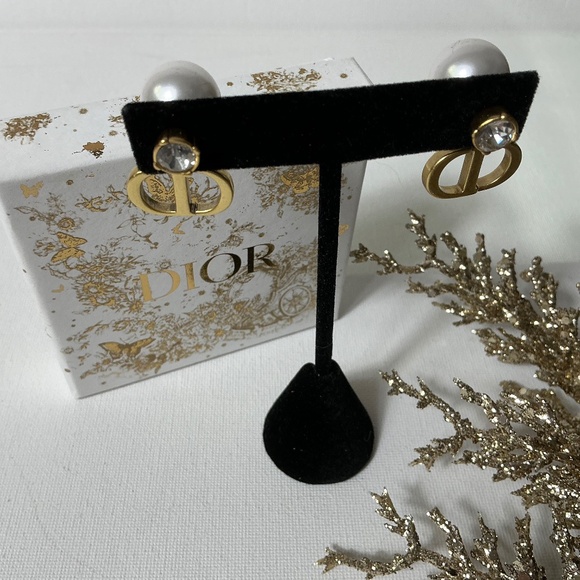 Dior Gold Crystal and Pearl Earrings - Picture 1 of 2